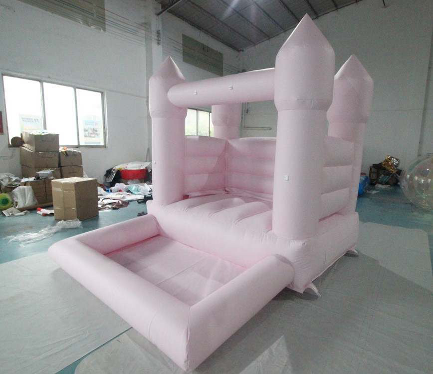 Children’s Bouncy Castle with Ball Pit