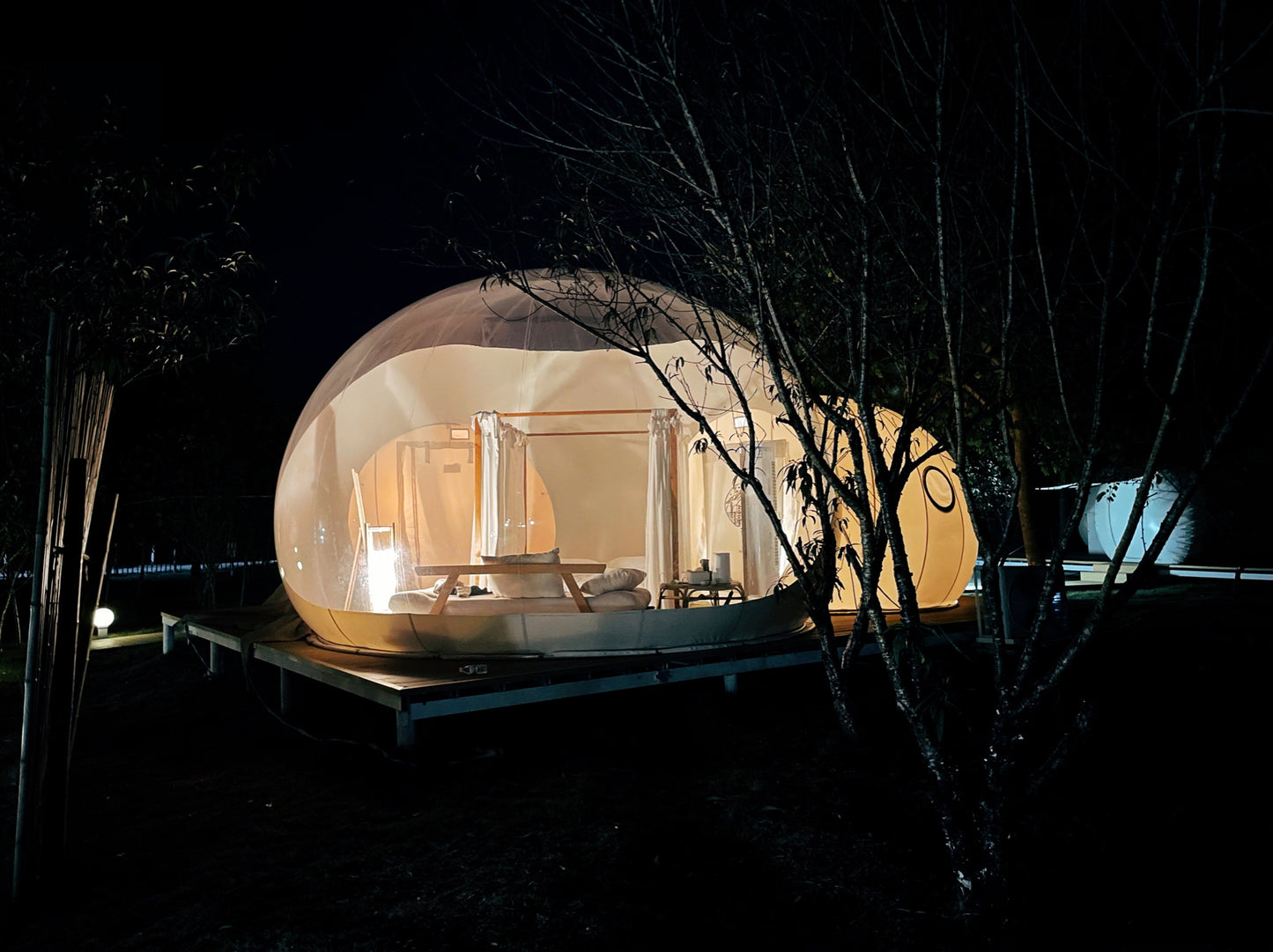AOYU 4.5m Luxury bubble with en-suite